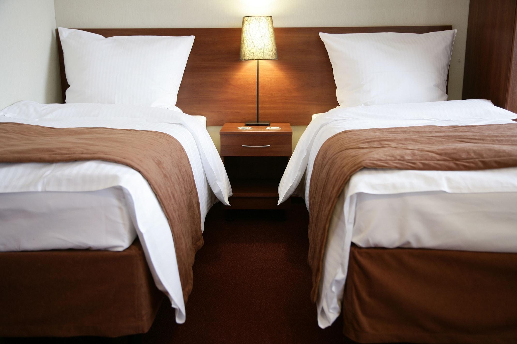 Aparthotel Globus Kraków Bagian luar foto