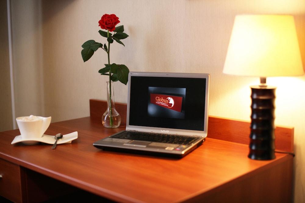 Aparthotel Globus Kraków Bagian luar foto