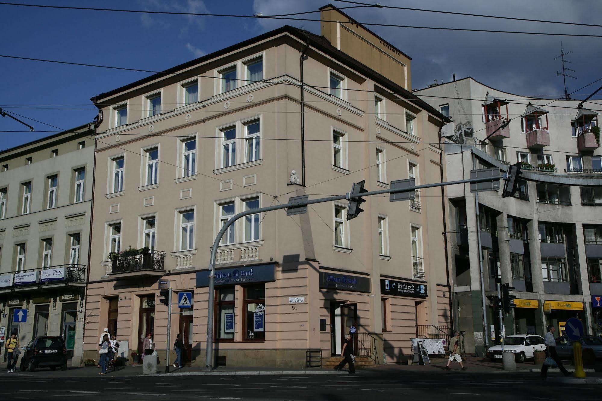 Aparthotel Globus Kraków Bagian luar foto